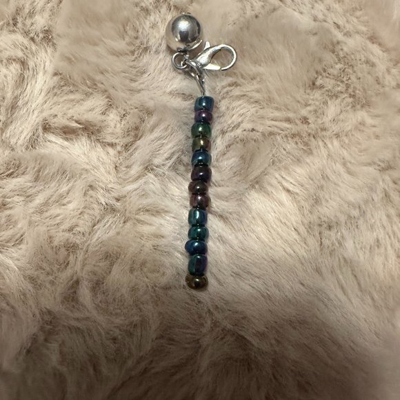 Zipper Pull - Picture 1 of 1